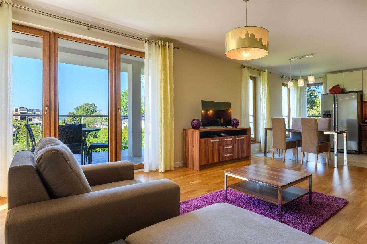 Helios Apartment *
